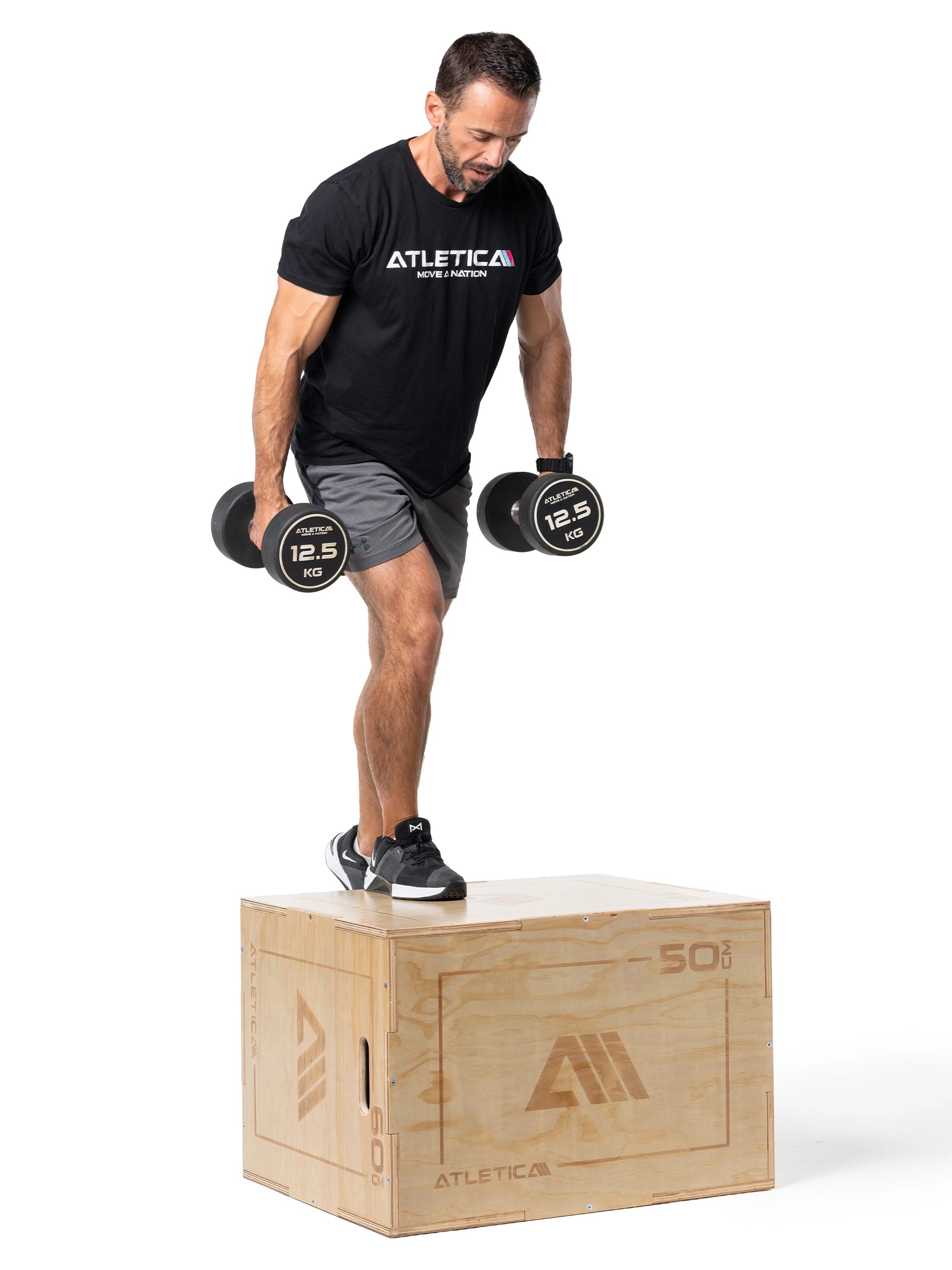 Plyo Box Step Up mit Rundhanteln