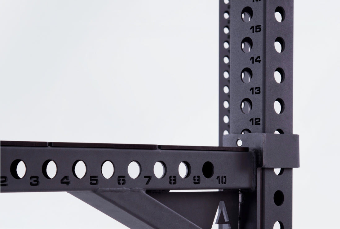 Stabilität & Standfestigkeit: R8 Blade Power Rack Cage