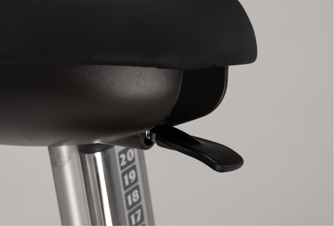 Revolve Ergometer: Pneumatische Sitzverstellung