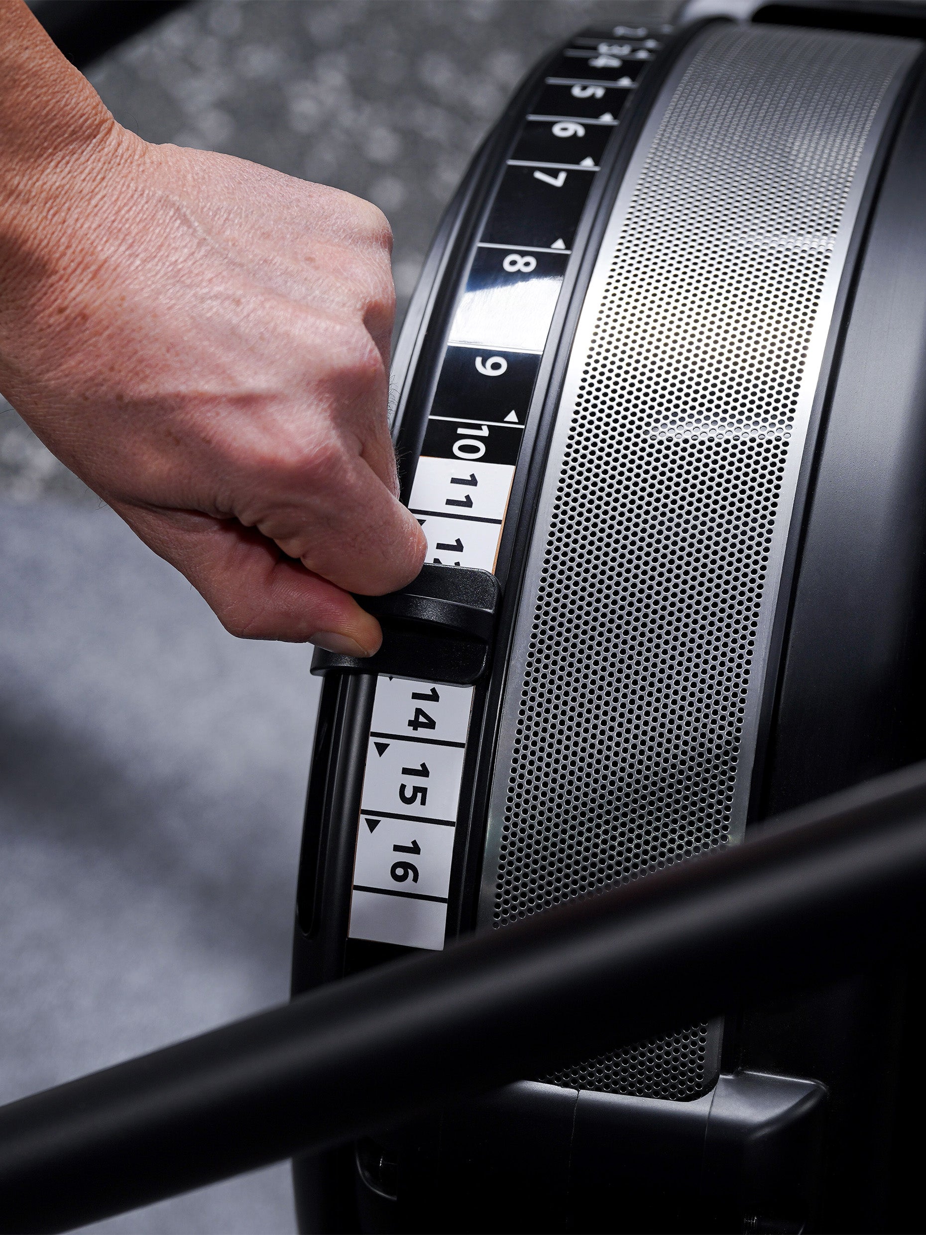 Dualer Widerstand: MagnaSki Ergometer