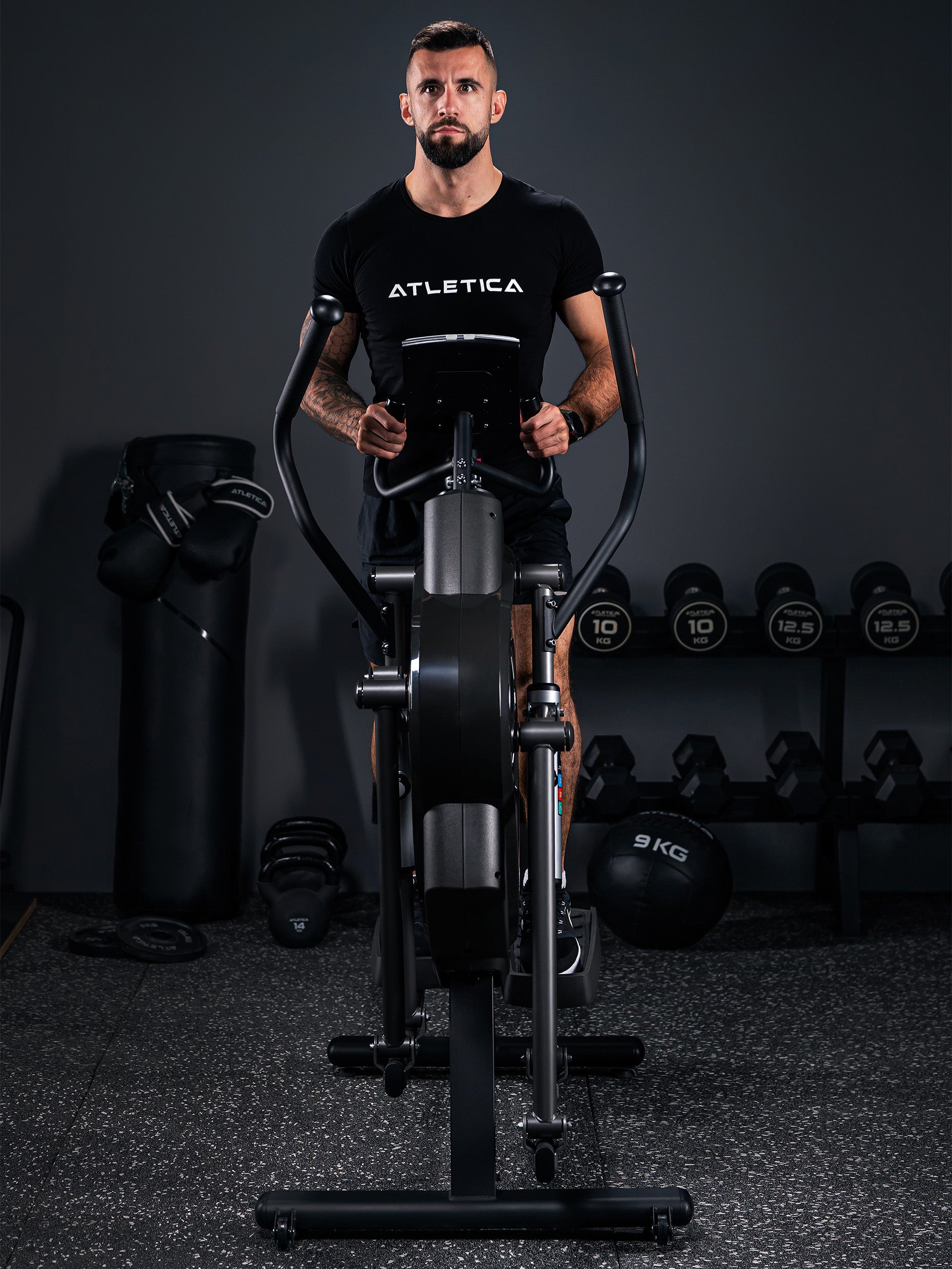 Stride Cardiogerät Pro: Frontbetriebener Crosstrainer
