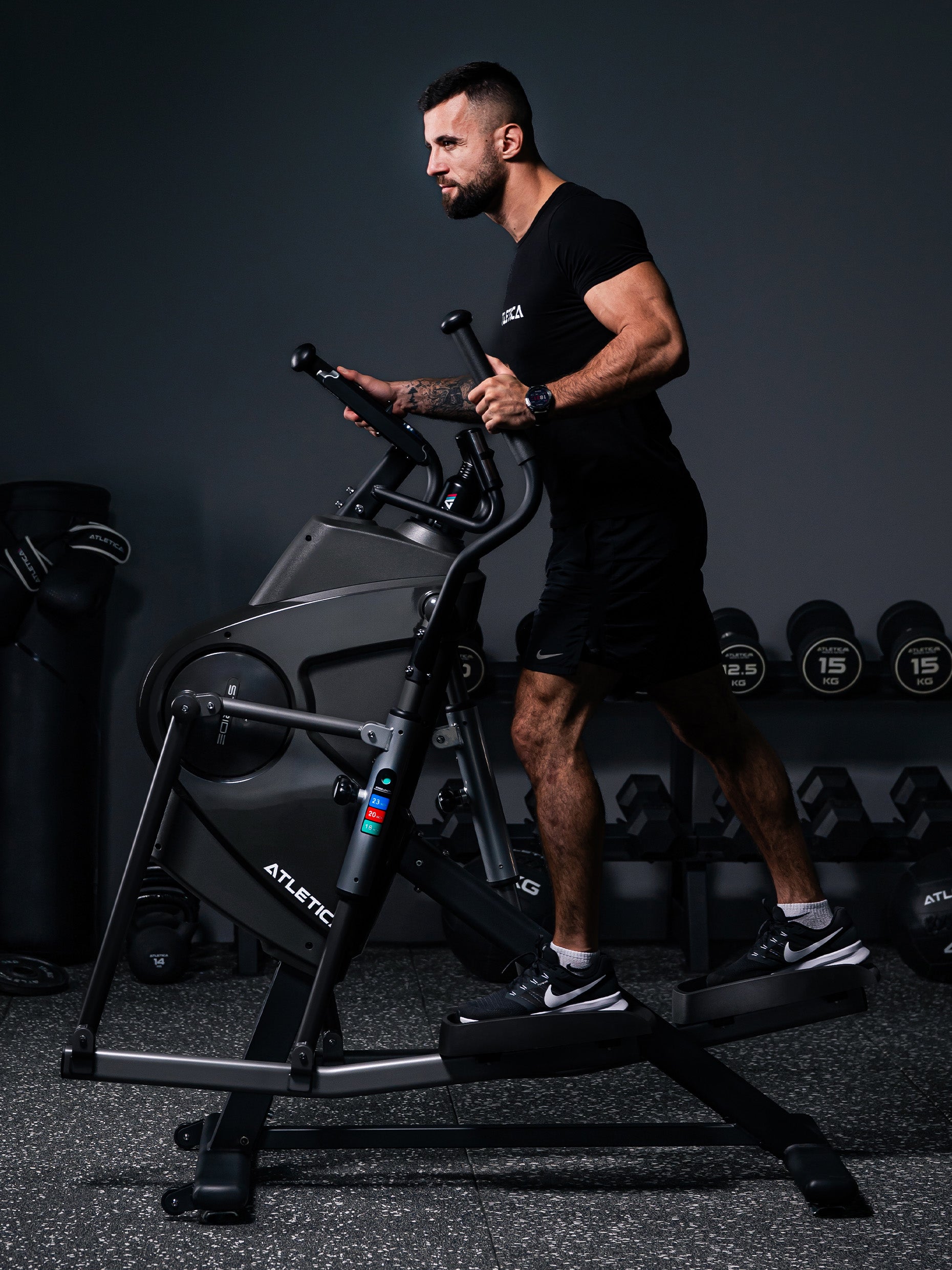 Cardiogeräte: Crosstrainer Stride für den professionellen Einsatz geeignet.