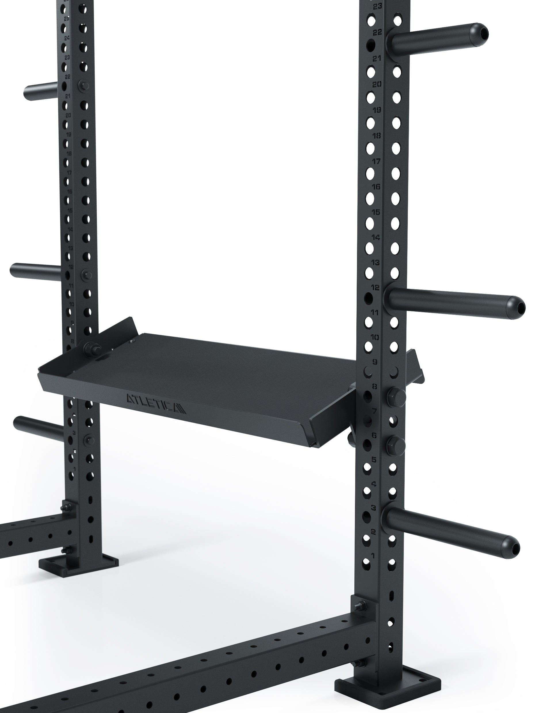 Regalböden für Kurzhanteln oder Kettlebells zwischen die Rack-Pfosten 