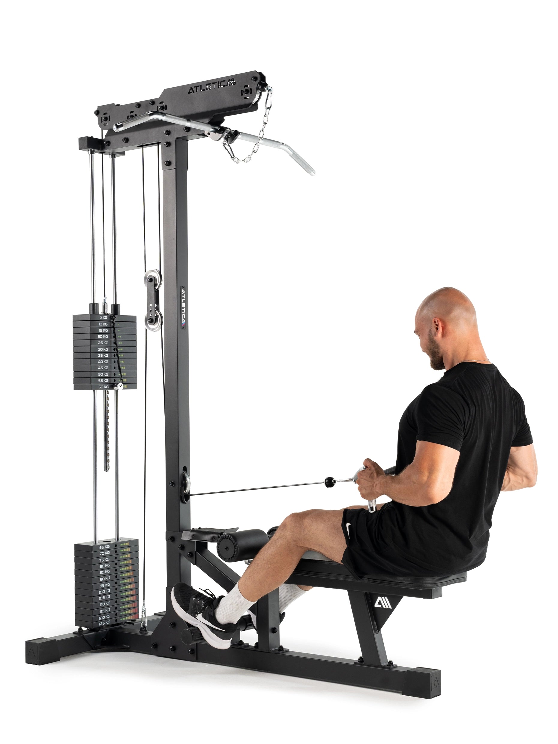 Rudern an der Ruderstation des Latzugs