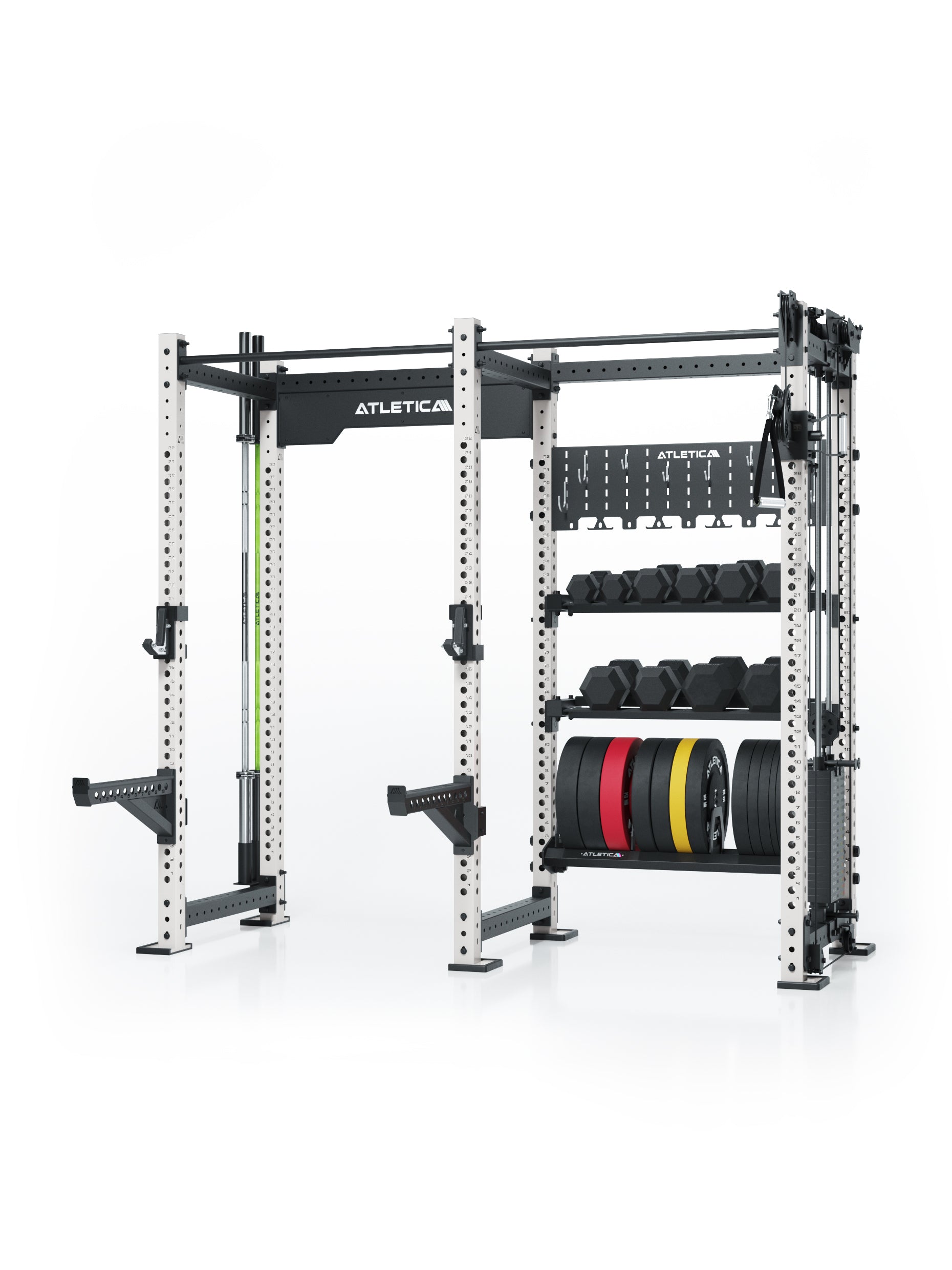 Ablage für Wallballs und Hantelscheiben von Atletica auf dem R8 Falcon Power Rack