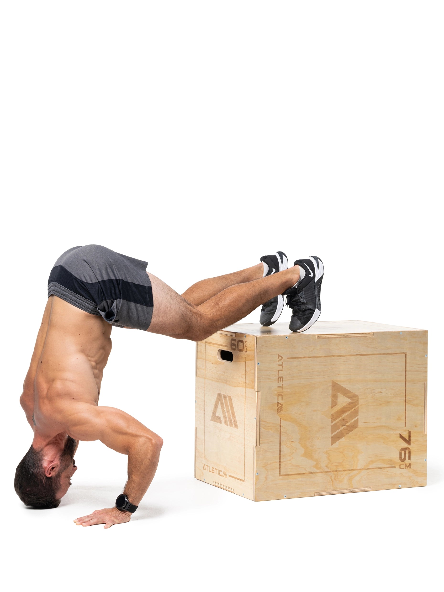 Pike Push Up mit den Füßen auf der Atletica Plyo Box für Stärkung der Schultern