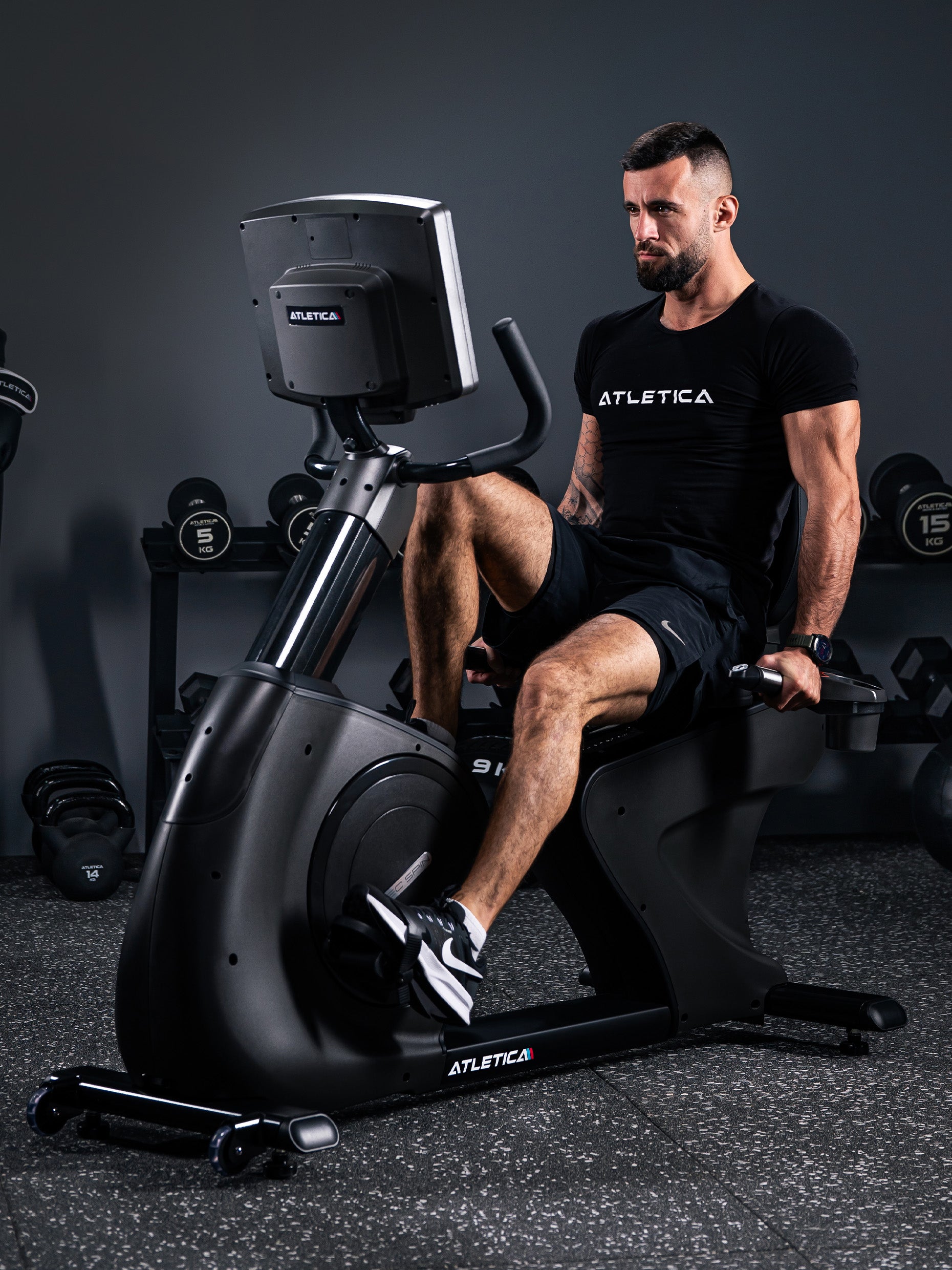 ATLETICA ReCline Recumbent Bike für das Fitnessstudio