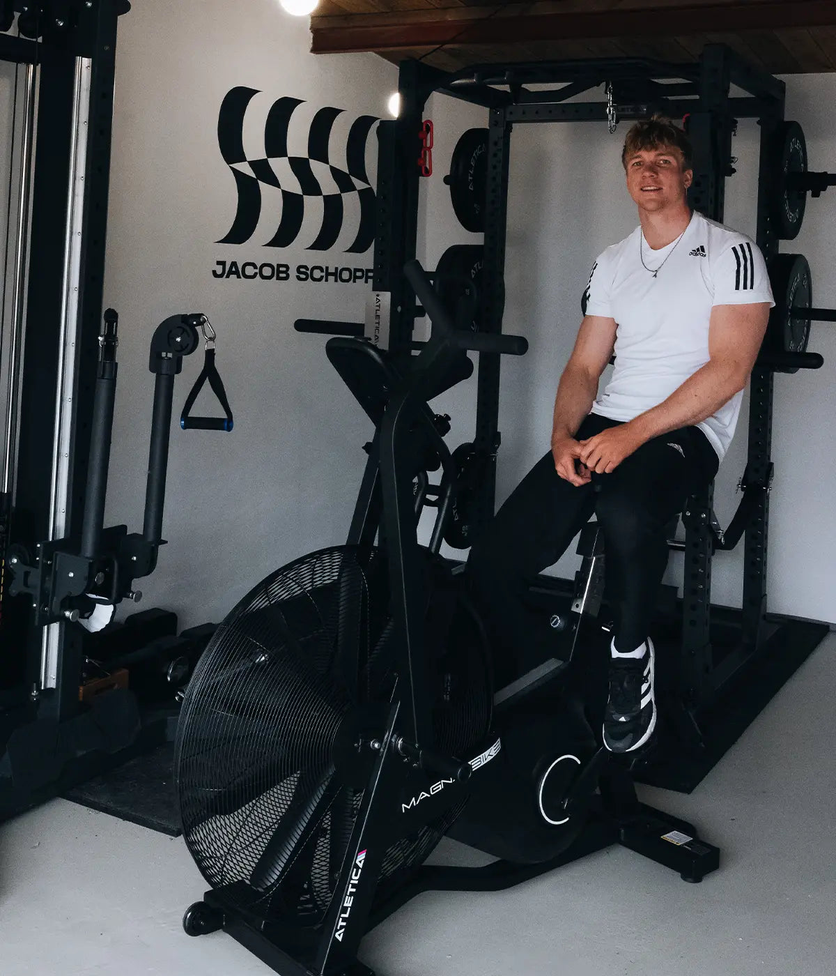 Jacob Schopf auf dem MagnaBike | AirBike