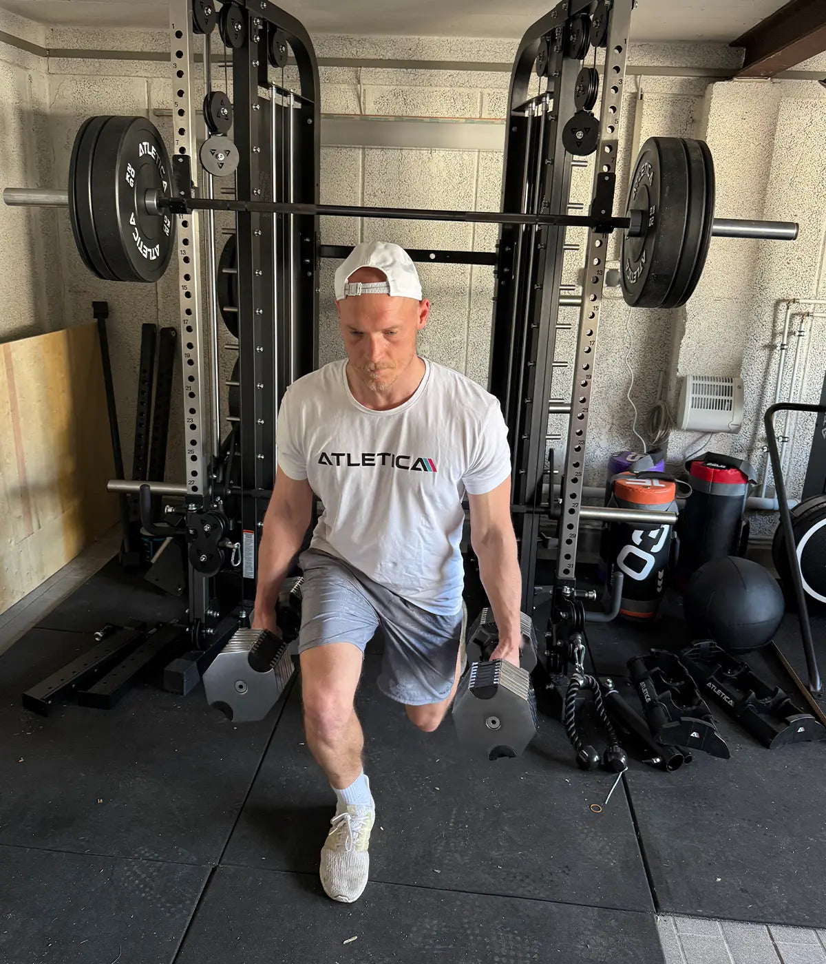 Niklas Lomb Split Squats mit den verstellbaren Hanteln von Atletica