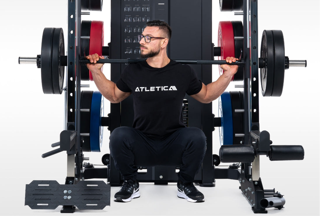 Kraftstation KSK Multipresse Kniebeuge