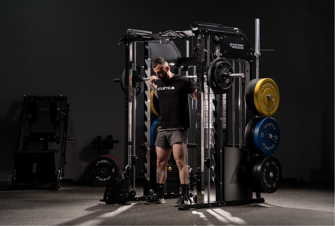 Kniebeuge an der Fallout Multipresse