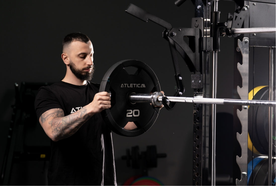 Fallout Pro Kraftstation: Freihantelübungen am Power Rack