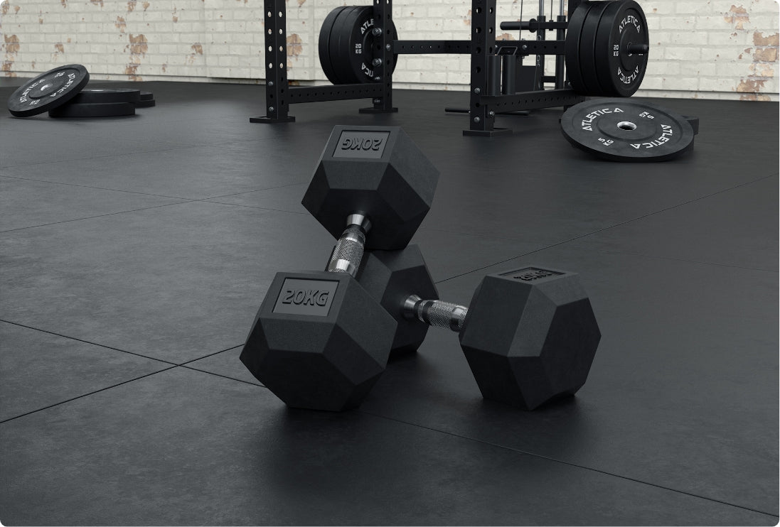 Maxprotect Bodenschutz: Hexagon Kurzhanteln, Gewichte und Power Rack auf dem Boden