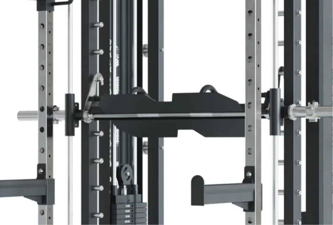 Kraftstation mit Multipresse Fortress: integrierte Beinpresse