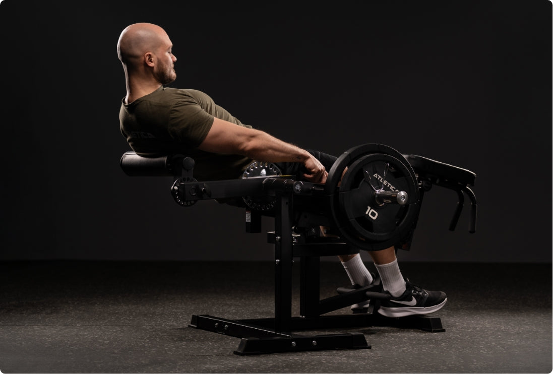 Fullbody Multitrainer: vielseitig nutzbar für sitzende/liegende Beinübungen,